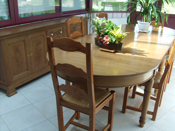 Oval table